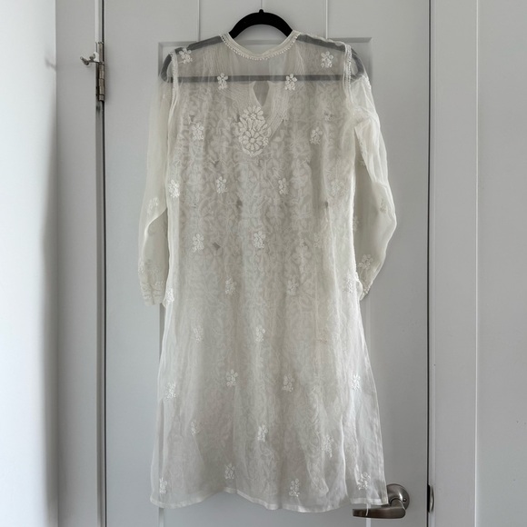 Vintage white silk tunic coverup with hand embroidery - Small - Picture 6 of 7